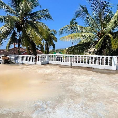 Yash-Deep 100 Meter Calangute Beach Walking Ngoại thất bức ảnh