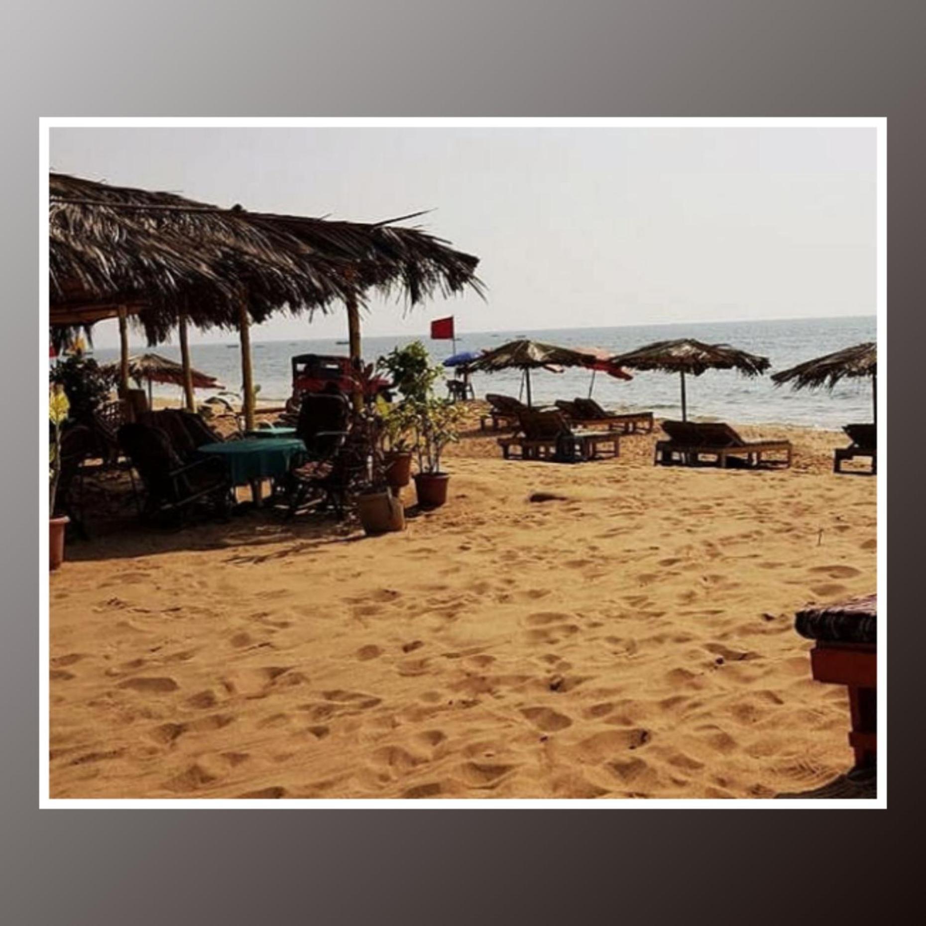 Yash-Deep 100 Meter Calangute Beach Walking Ngoại thất bức ảnh