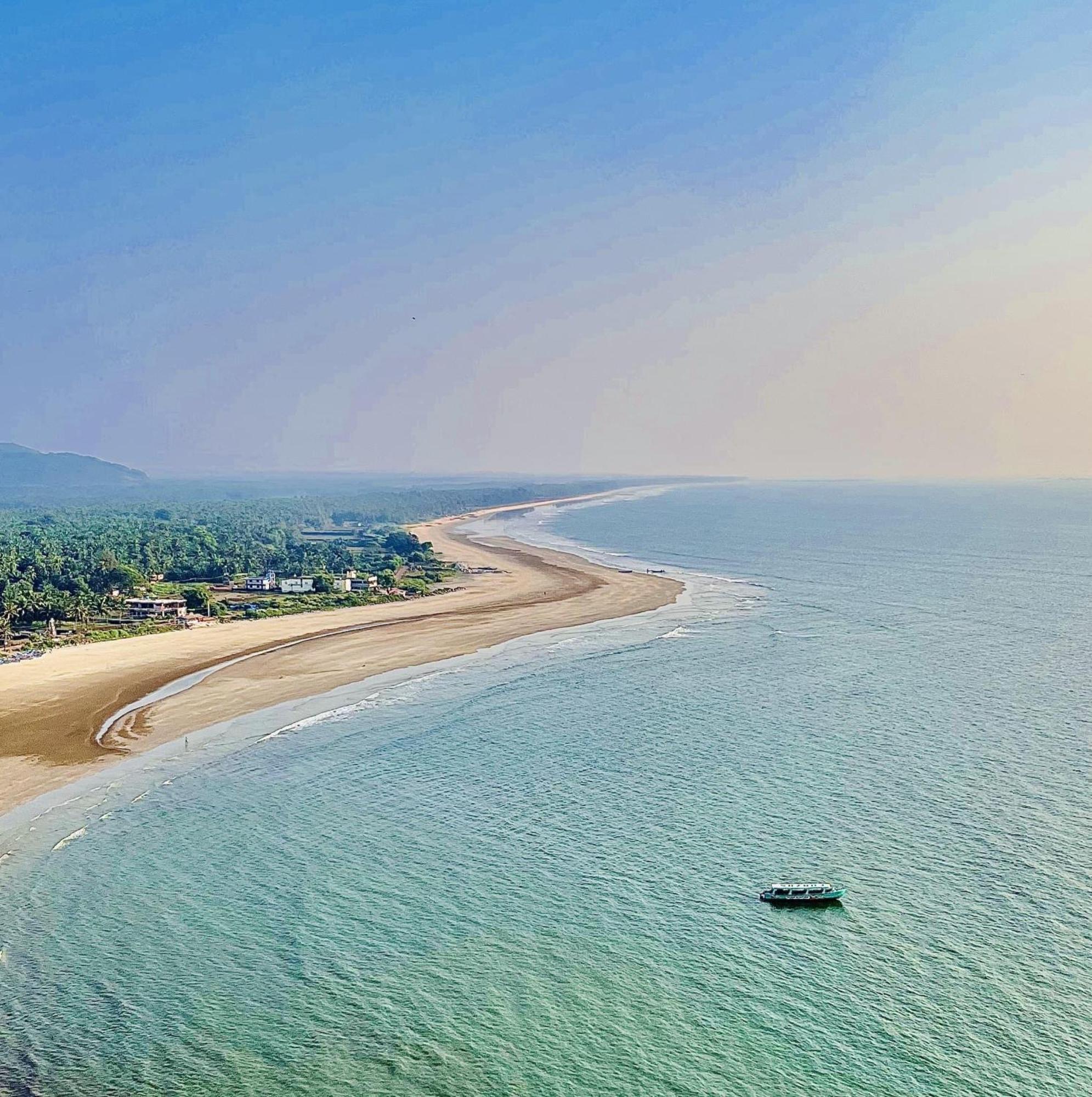 Yash-Deep 100 Meter Calangute Beach Walking Ngoại thất bức ảnh